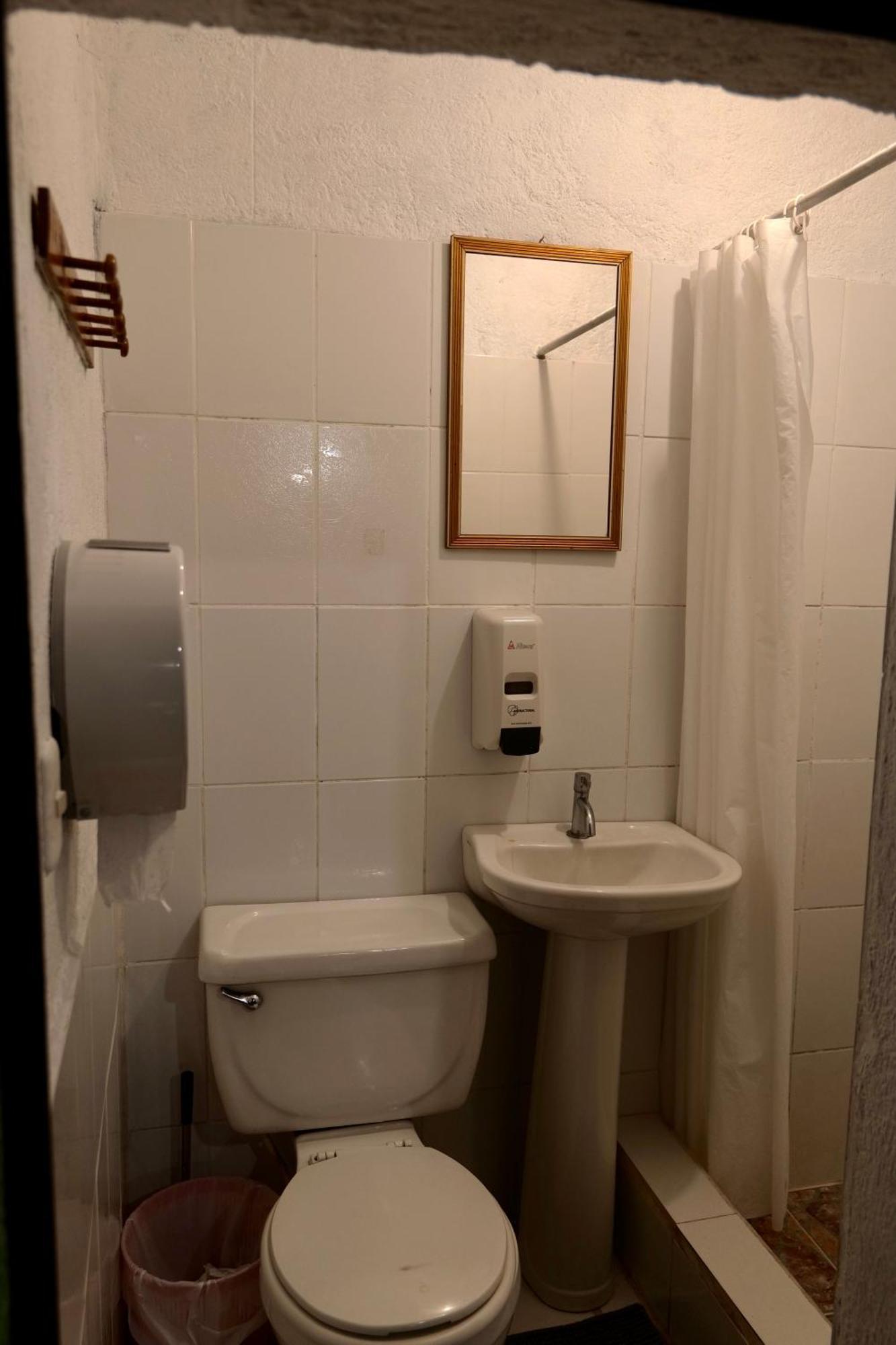 Wonderland Hostel أنتيغوا غواتيمالا المظهر الخارجي الصورة